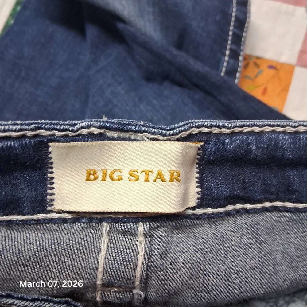 Big Star Cropped Jeans Womens Size 28 Dark Blue‎ Wash Embroidered Pockets